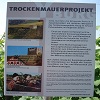 Tafel zum Trockenmauerprojekt